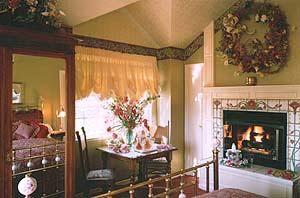 Bordeaux Rose Suite