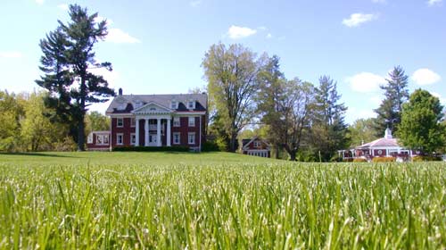 The Inn on Crescent Lake - Excelsior Springs, Missouri