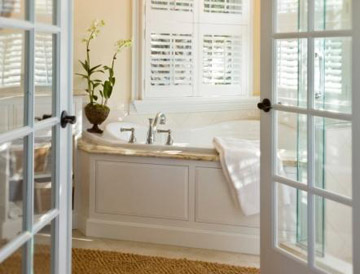 The Carriage House Bath