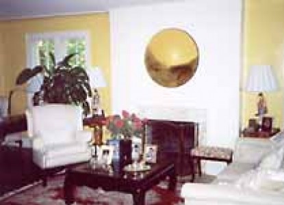 Ravinia Guest House Living Room