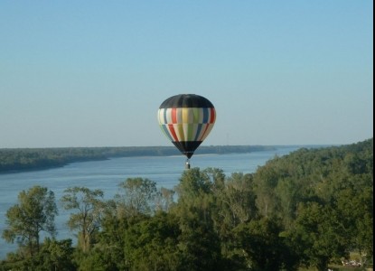 Devereaux Shields House, Natchez, MS, balloon