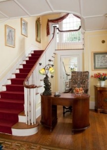 Hampton Terrace Bed and Breakfast, red staircase