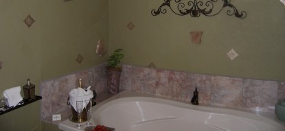 Elm Creek Manor, Provence Suite 