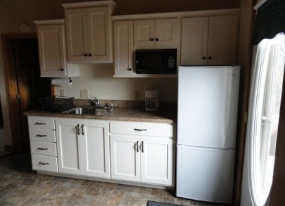 Pine Loft Bed  Breakfast kitchen