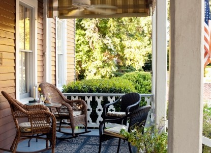 Devereaux Shields House, Natchez, MS, porch