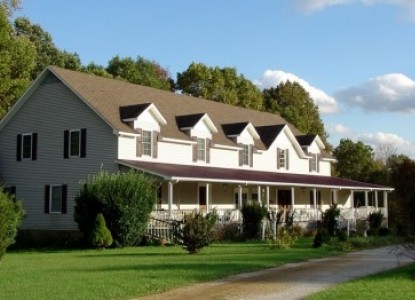 The Best of both Victorian English and Tennessee Country Heritage! 