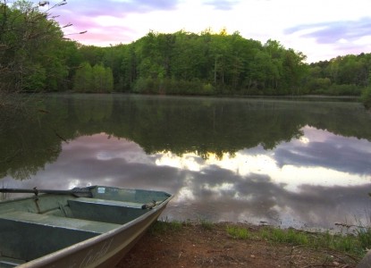 Pilot Knob Inn Lake with Boat