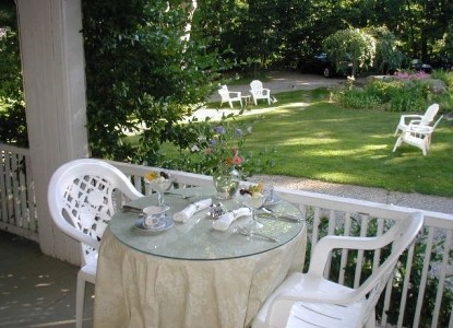 Inn at Tanglewood Hall patio