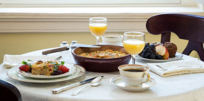 Rachel' Dowry, breakfast