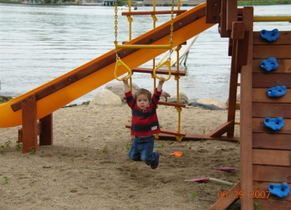 The Lighthouse Lodge on Lake Shafer is the newest, most luxurious bed and breakfast in the Lake Shafer / Lake Freeman / Monticello area. Our lodge sits on lake level surrounded by Lake Shafer and Mall 