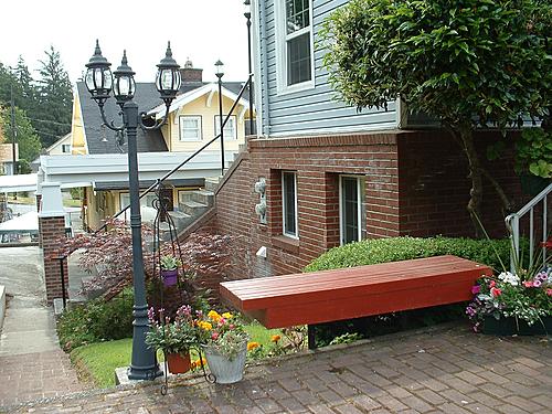 A Harbor View Inn bench