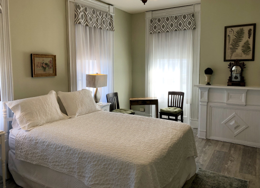 Room 1: Queen bed, private in room bath